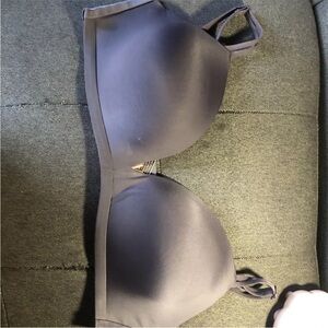 Victoria Secret padded no wire bra size 36C Dark grey great condition